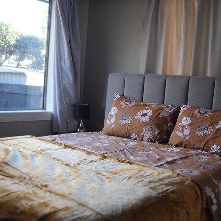 Endeavour Adventures Apartment Hamilton Bagian luar foto