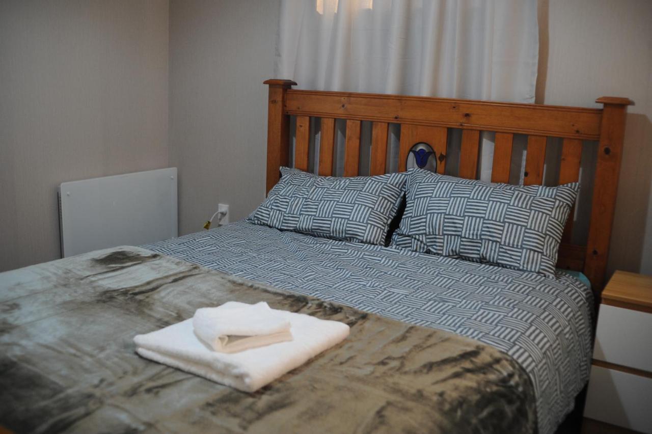 Endeavour Adventures Apartment Hamilton Bagian luar foto